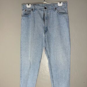 Vintage 550 Levi's Men's Relaxed light blue jeans orange tag